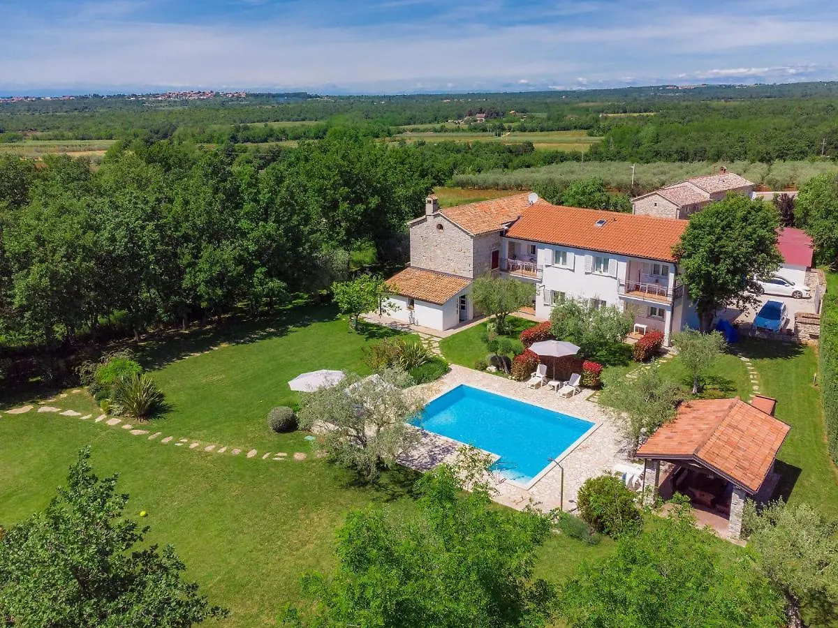 Holiday Home Tommy By Interhome
